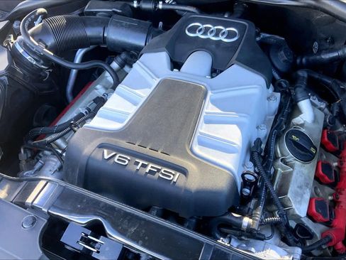 Used 2017 Audi SQ5 Premium Plus w/ Technology Package image 32