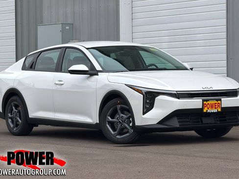 New 2026 Kia K4 FWD image 1