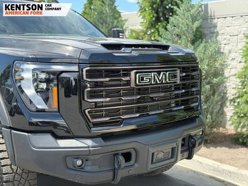 Used 2025 GMC Sierra 2500 AT4X w/ AT4X AEV Edition AWD/4WD image 11
