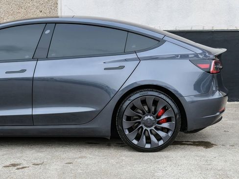 Used 2023 Tesla Model 3 Performance image 18