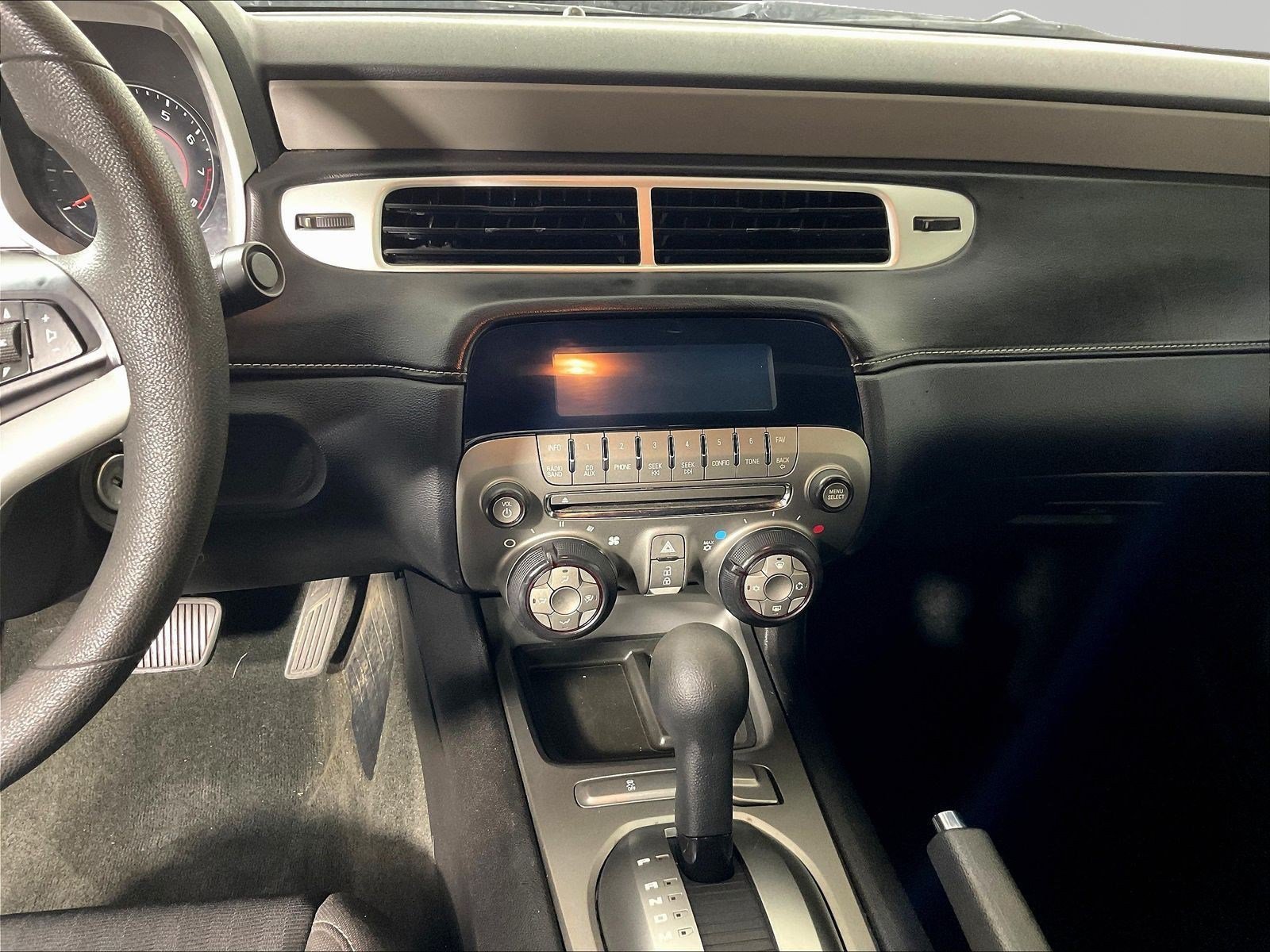 Used 2015 Chevrolet Camaro LS RWD image 9
