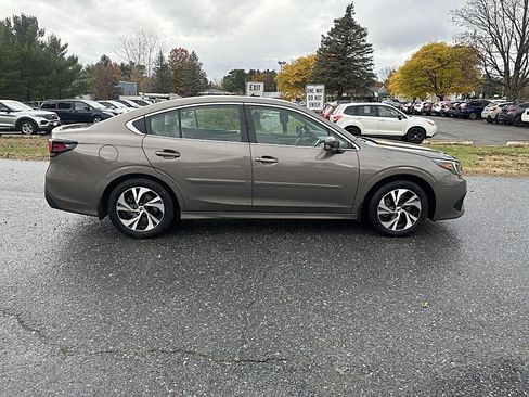 Used 2022 Subaru Legacy Premium image 6