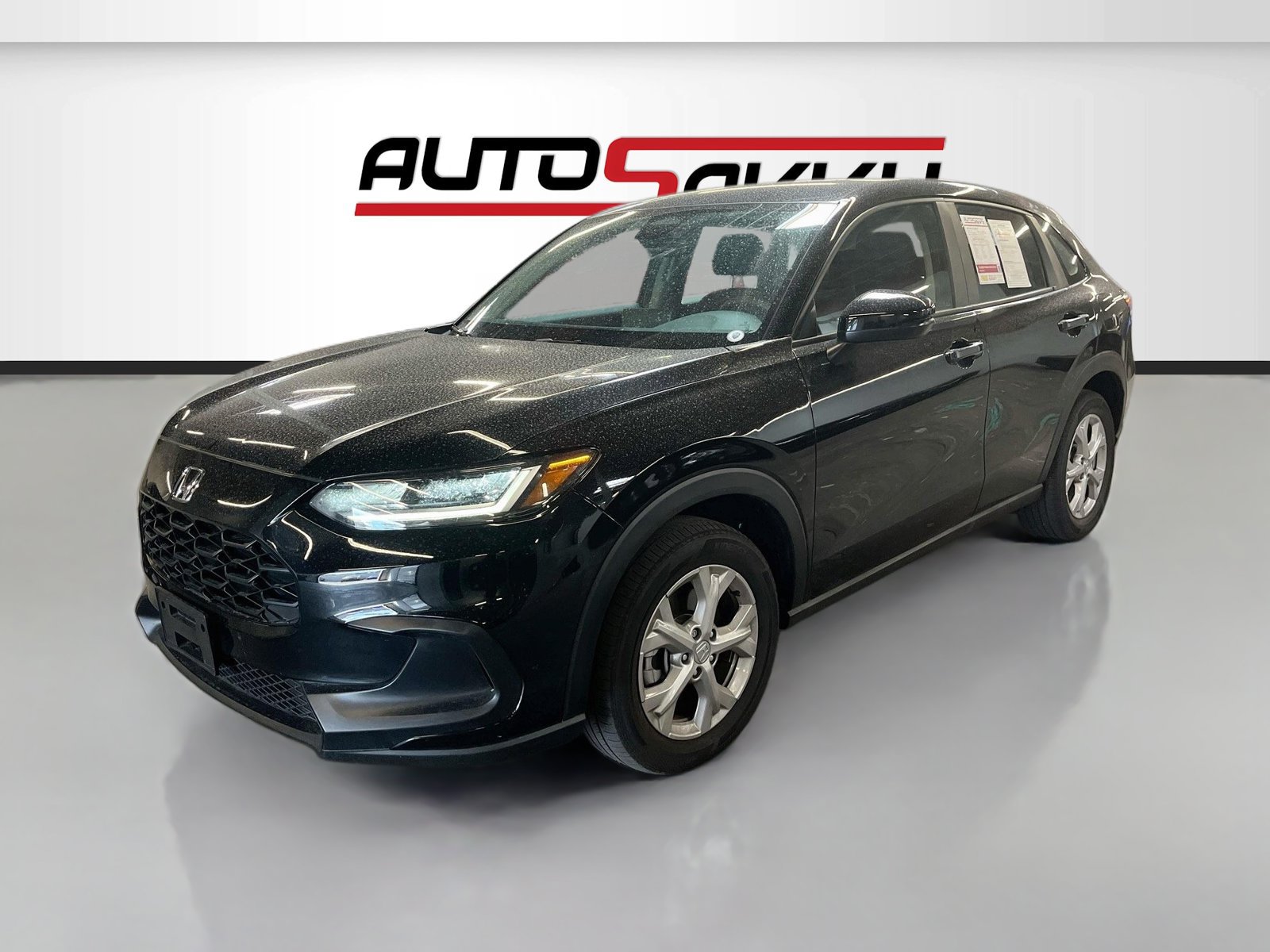 Used 2025 Honda HR-V LX image 3