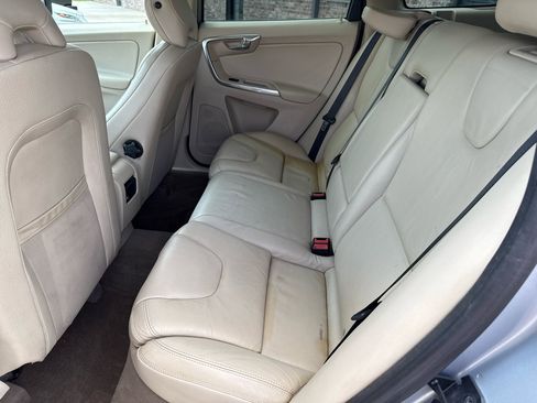 Used 2013 Volvo XC60 T6 image 38