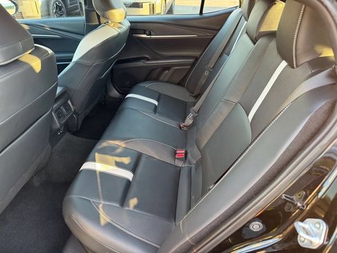 Used 2025 Toyota Camry SE FWD image 13