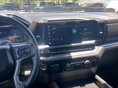 Used 2024 Chevrolet Silverado 3500 High Country w/ High Country Premium Package AWD/4WD image 6