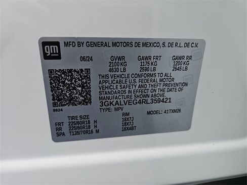 Used 2024 GMC Terrain SLT image 33