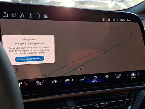 New 2025 Chevrolet Equinox EV RS image 12