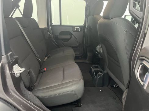 Used 2021 Jeep Wrangler Unlimited Sport image 24