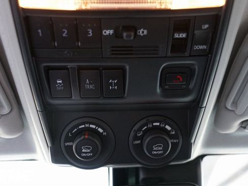 Used 2022 Toyota 4Runner TRD Off-Road Premium w/ Moonroof Package image 31