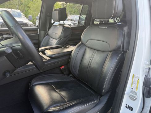 Used 2023 Jeep Grand Wagoneer L Series II AWD/4WD image 15