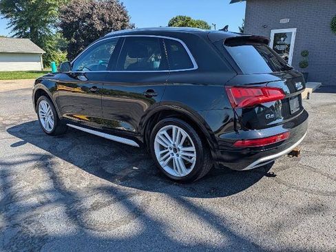 Used 2018 Audi Q5 2.0T Premium Plus w/ Premium Plus Package AWD/4WD image 4