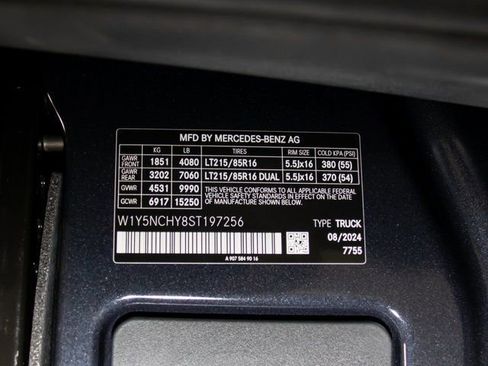 Used 2025 Mercedes-Benz Sprinter 3500 image 7