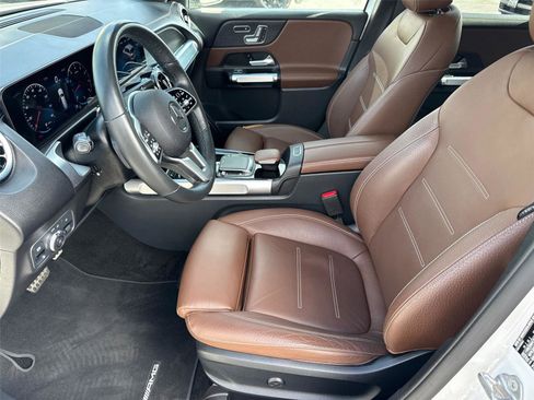 Used 2022 Mercedes-Benz GLB 250 4MATIC image 25