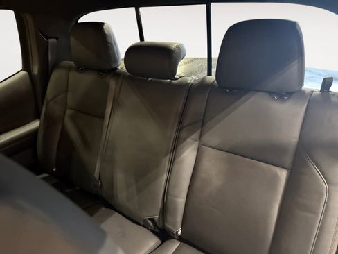 Used 2019 Toyota Tacoma TRD Sport image 15