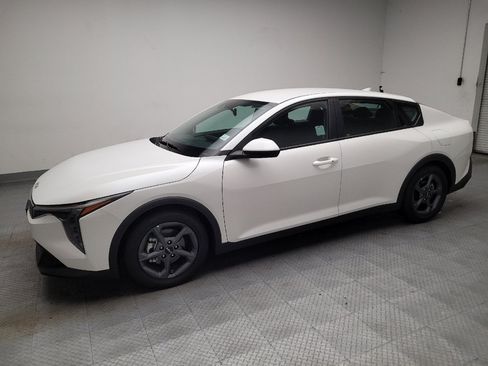 Used 2025 Kia K4 FWD image 2