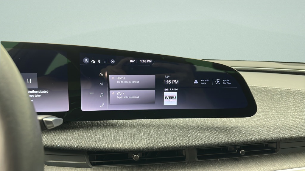Used 2024 Lucid Air Touring AWD/4WD image 16