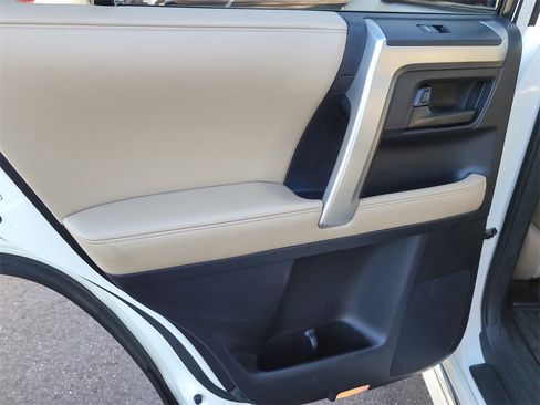 Used 2011 Toyota 4Runner SR5 image 10