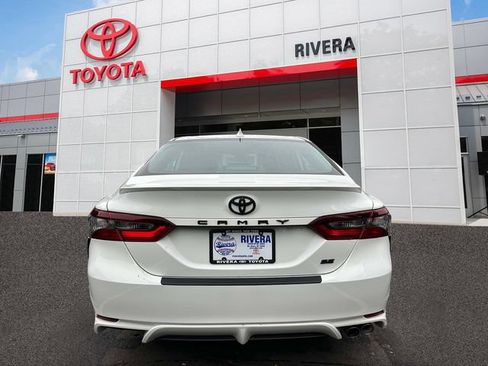 Used 2023 Toyota Camry SE FWD image 4