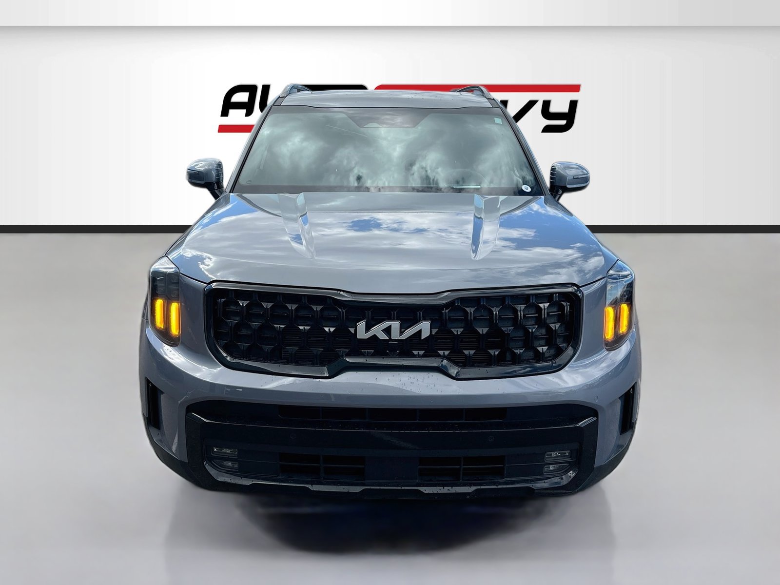 Used 2024 Kia Telluride SX Prestige X-Line AWD/4WD image 2