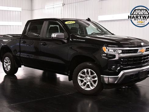 Used 2023 Chevrolet Silverado 1500 LT AWD/4WD image 1