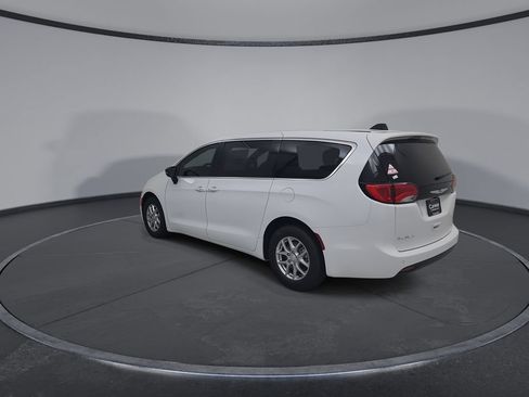 New 2027 Chrysler Pacifica LX FWD image 11