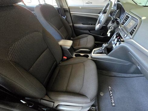 Used 2019 Hyundai Elantra SE w/ Cargo Package FWD image 20