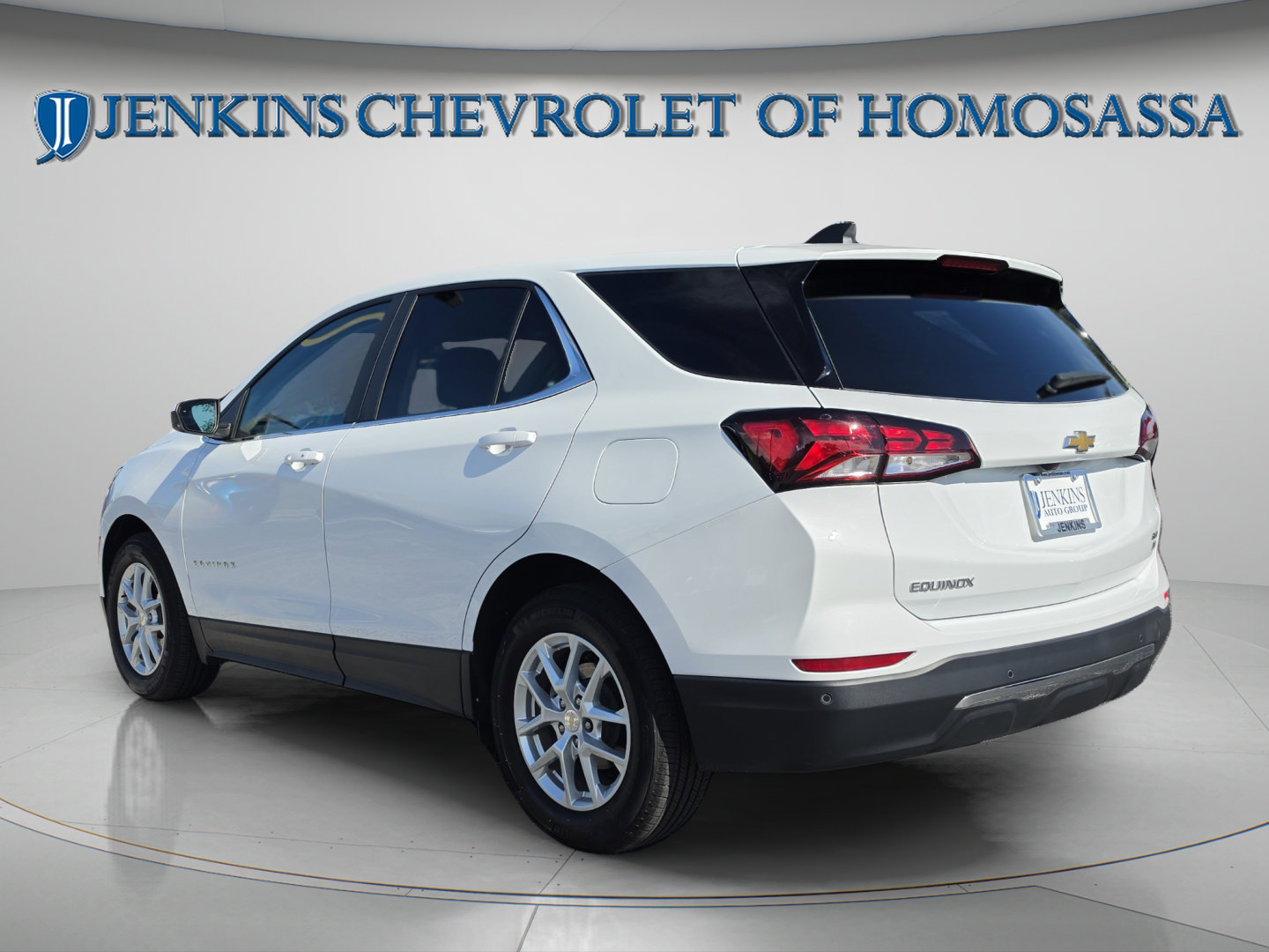 Used 2024 Chevrolet Equinox LT w/ LPO, Cargo Package FWD image 7