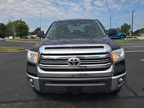 Used 2016 Toyota Tundra SR5 w/ TRD Off Road Package AWD/4WD image 8