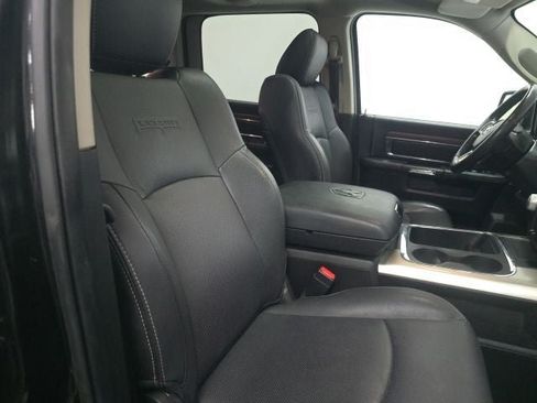 Used 2016 RAM 1500 Laramie w/ Convenience Group AWD/4WD image 6