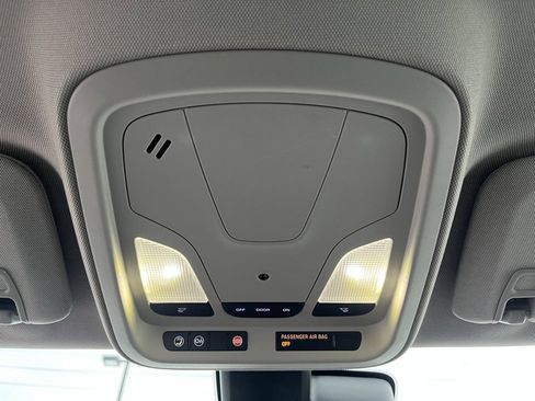 Used 2017 Chevrolet Impala Premier image 22