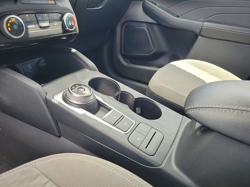 Certified 2022 Ford Escape SE FWD image 29