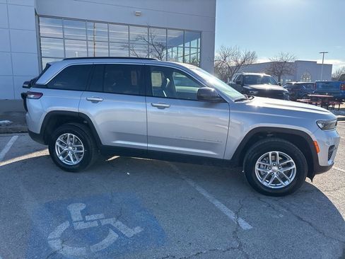 New 2026 Jeep Grand Cherokee Laredo X AWD/4WD image 38