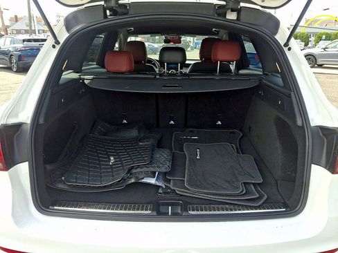 Used 2022 Mercedes-Benz GLC 300 4MATIC image 28