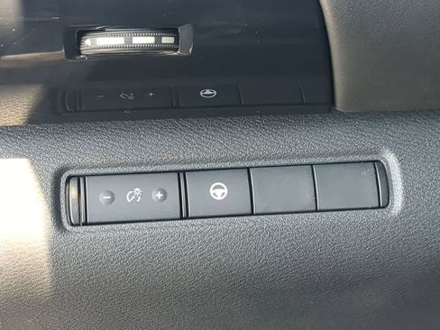 Used 2022 Nissan Pathfinder SV w/ SV Black Package FWD image 35
