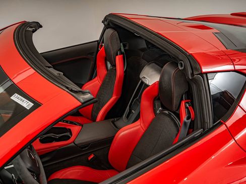 Used 2024 Chevrolet Corvette Stingray Preferred Cpe image 26