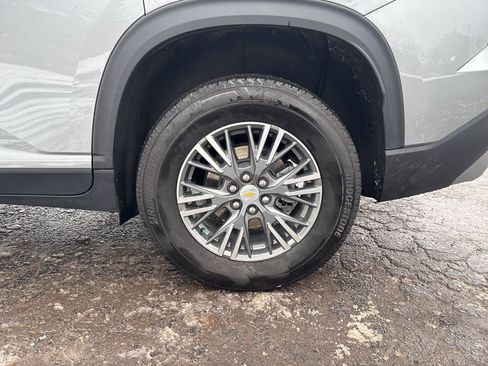 Used 2024 Chevrolet Traverse LT w/ Trailering Package image 30