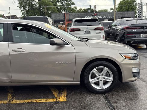 Used 2022 Chevrolet Malibu LT FWD image 10