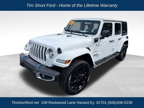 Used 2023 Jeep Wrangler Unlimited Sahara w/ Cold Weather Group AWD/4WD image 2