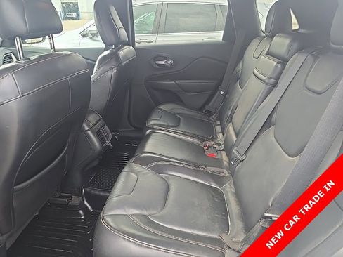 Used 2015 Jeep Cherokee Limited image 6