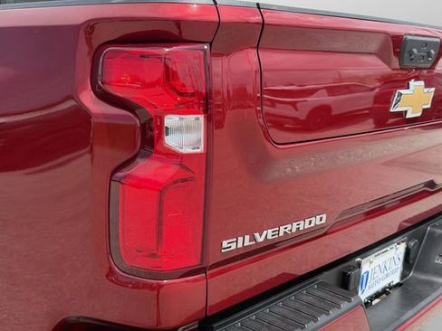 Used 2024 Chevrolet Silverado 2500 High Country w/ High Country Premium Package AWD/4WD image 14