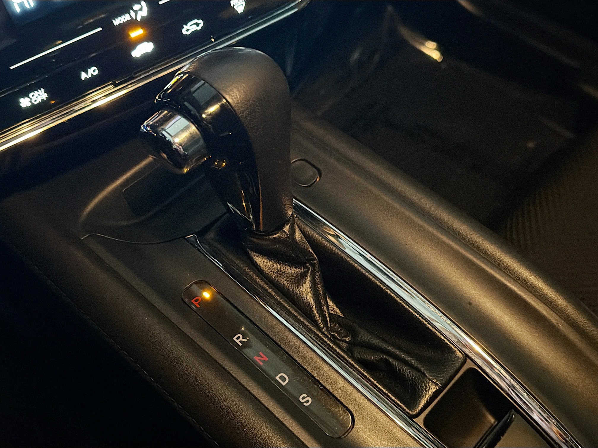 Used 2018 Honda HR-V EX image 24