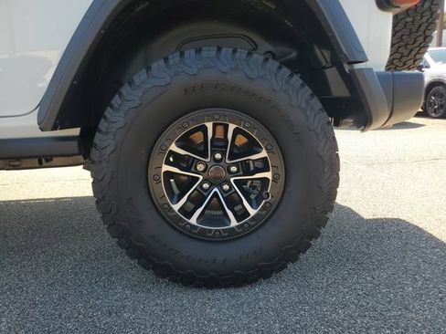 Certified 2026 Jeep Wrangler Unlimited Rubicon w/ Xtreme 35 Tire Package AWD/4WD image 13