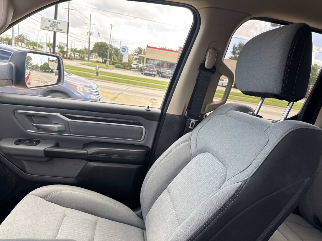 Used 2020 RAM 1500 Big Horn AWD/4WD image 17