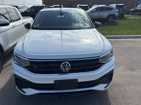 Used 2024 Volkswagen Tiguan SE R-Line w/ MDO Package, Two-Row image 2