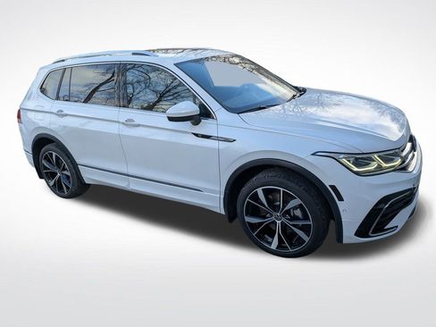 Used 2022 Volkswagen Tiguan SEL R-Line image 8