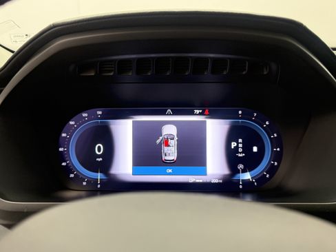 Certified 2024 Volvo XC90 B6 Ultimate w/ Protection Package Premier image 18