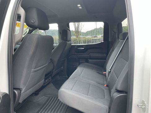 Used 2021 Chevrolet Silverado 1500 LT RWD image 3