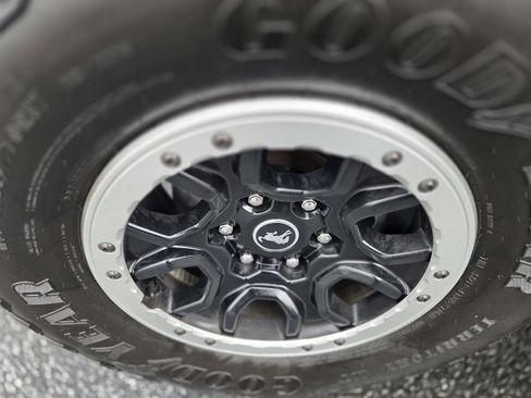 Used 2023 Ford Bronco Outer Banks w/ Sasquatch Package image 16