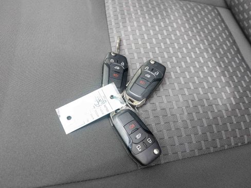 Used 2020 Ford Transit 350 XLT image 24